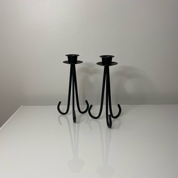 Set of 2 -Black Metal Candle Holders - Picture 5 of 5
